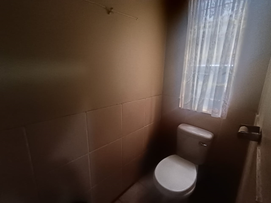 2 Bedroom Property for Sale in De Beers Northern Cape